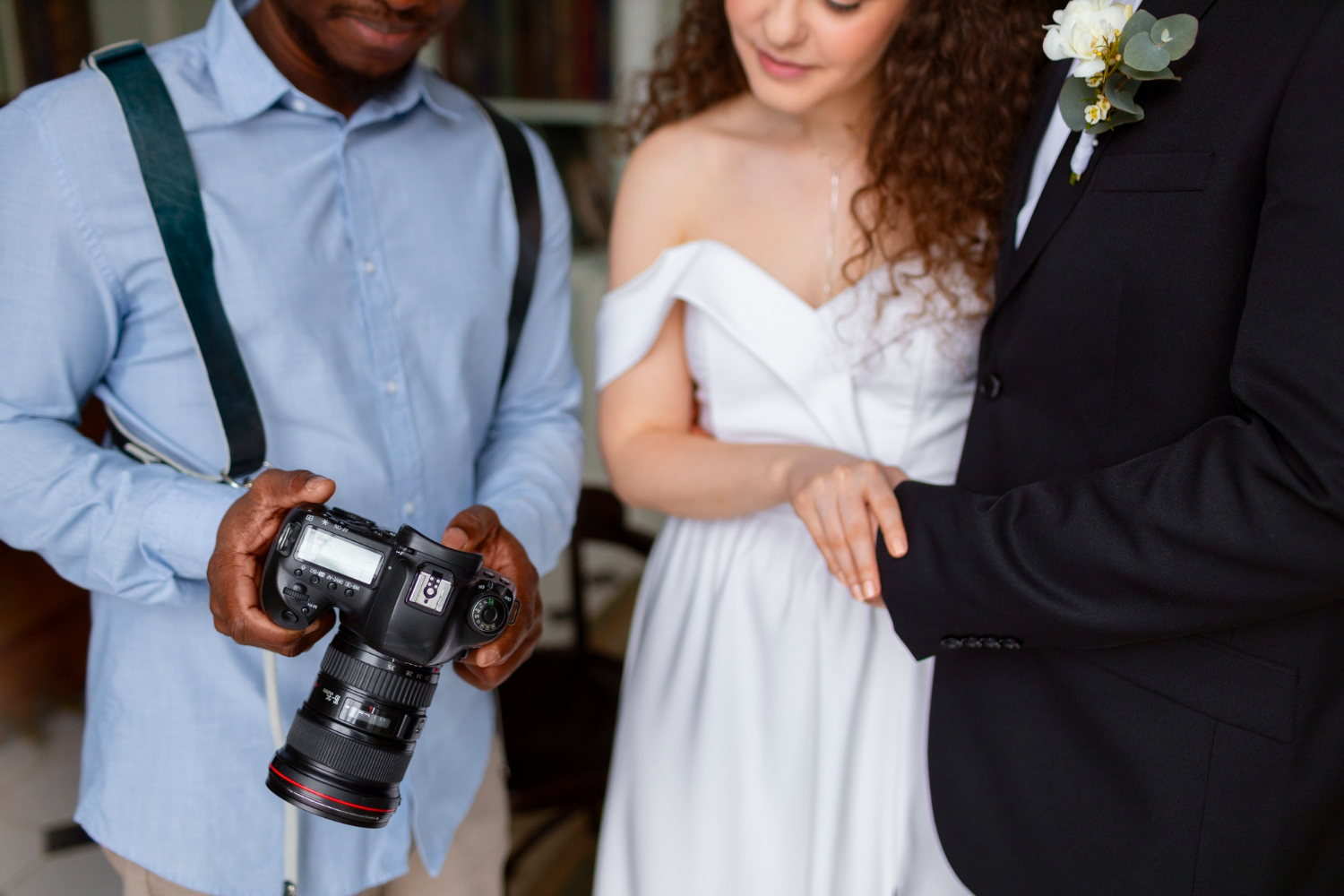 Hiring a Professional Photographer for a Wedding